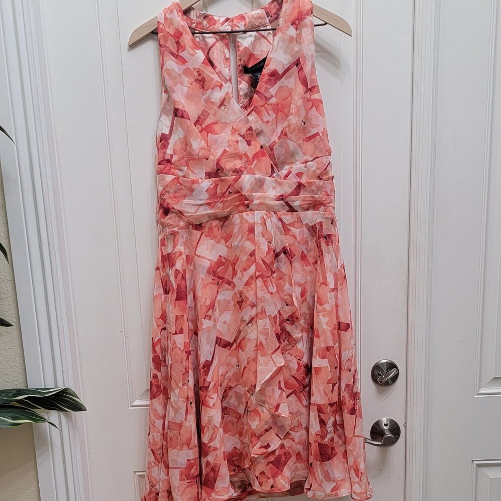 White House Black Market chiffon style halter v neck tiered coral floral size 14